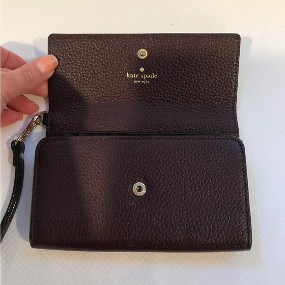Kate Spade IPhone Case Wristlet Leather Wallet Pre- owned very good condition - Picture 6 of 8